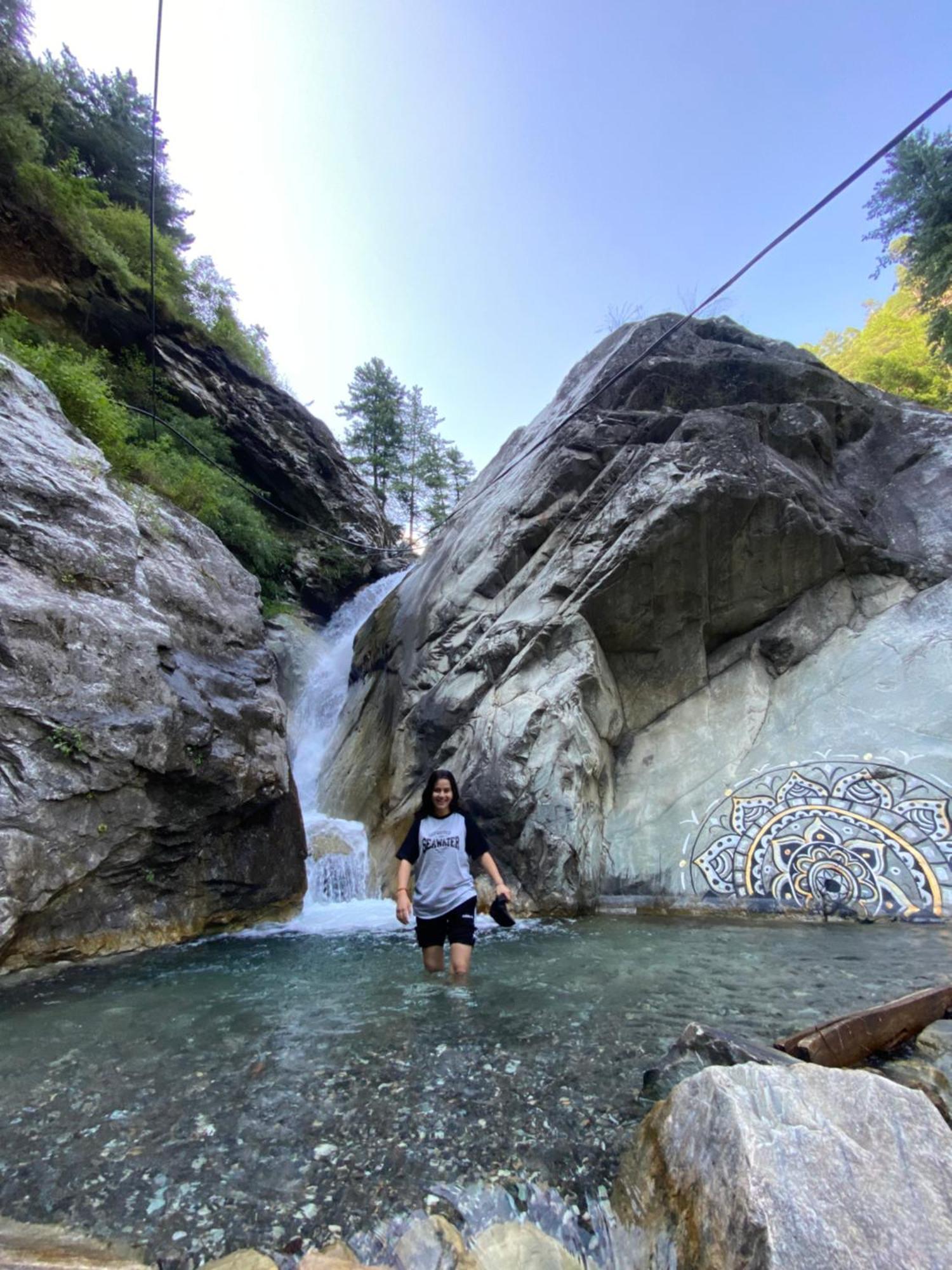 Pahadirovers Homestay & Cafe Kasol Extérieur photo