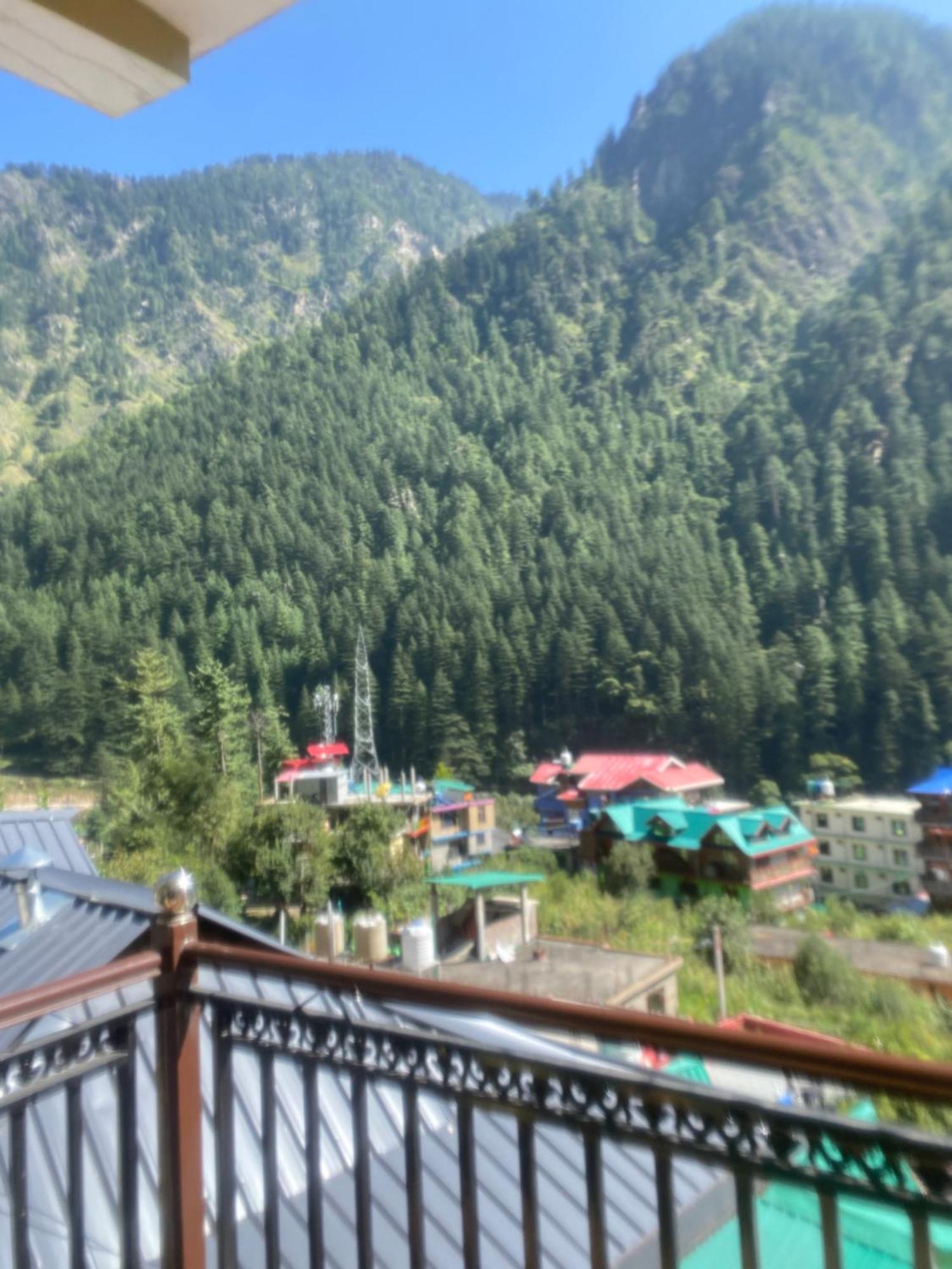 Pahadirovers Homestay & Cafe Kasol Extérieur photo