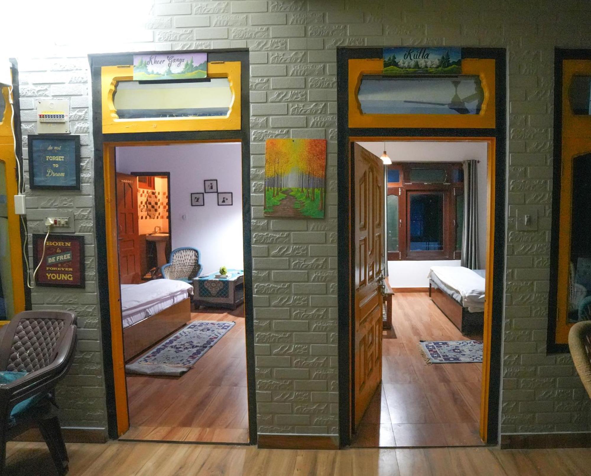 Pahadirovers Homestay & Cafe Kasol Extérieur photo
